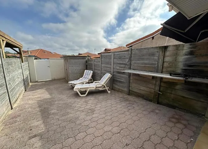 Feriehus Le Romarin *